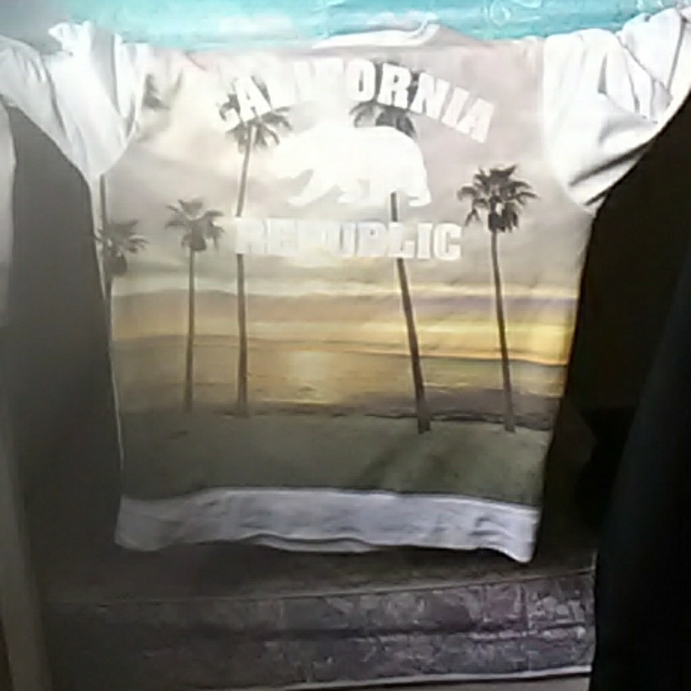 California republic sweater